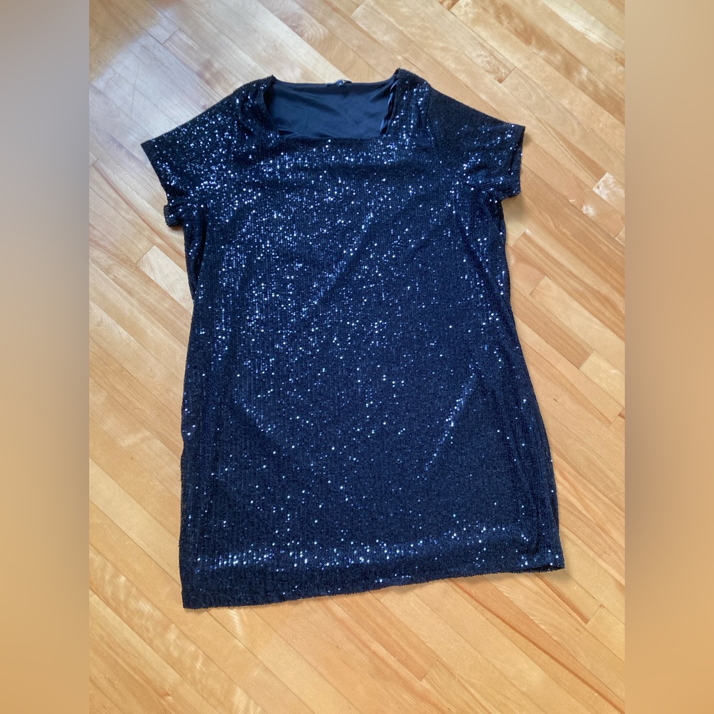Square Neck Short Sleeve Knee Length Sparkly Lined Dress